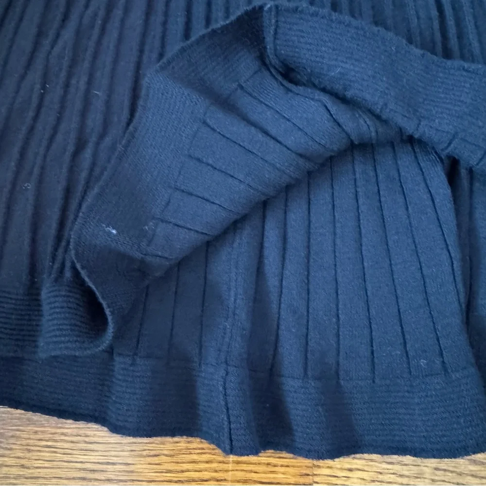 Rebecca Taylor Women’s Black Pleated Stretch Skirt Size Medium‎